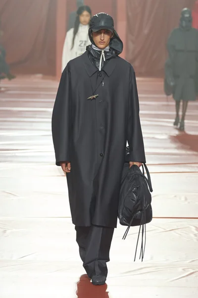 Look 45